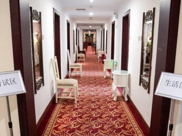 新华全媒+ | 当高考考场在“对门”——直击北京“零距离”考场与朝阳区餐饮服务保障